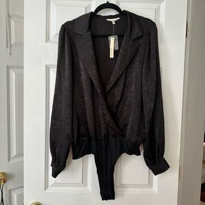 NWT June and Hudson body top from ASOS black velvet XL